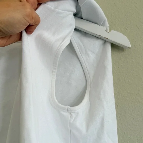 Babaton Aritzia White Shoulder Pad Sleeveless T-Shirt Cotton Tank Top Womens XS - Picture 9 of 11